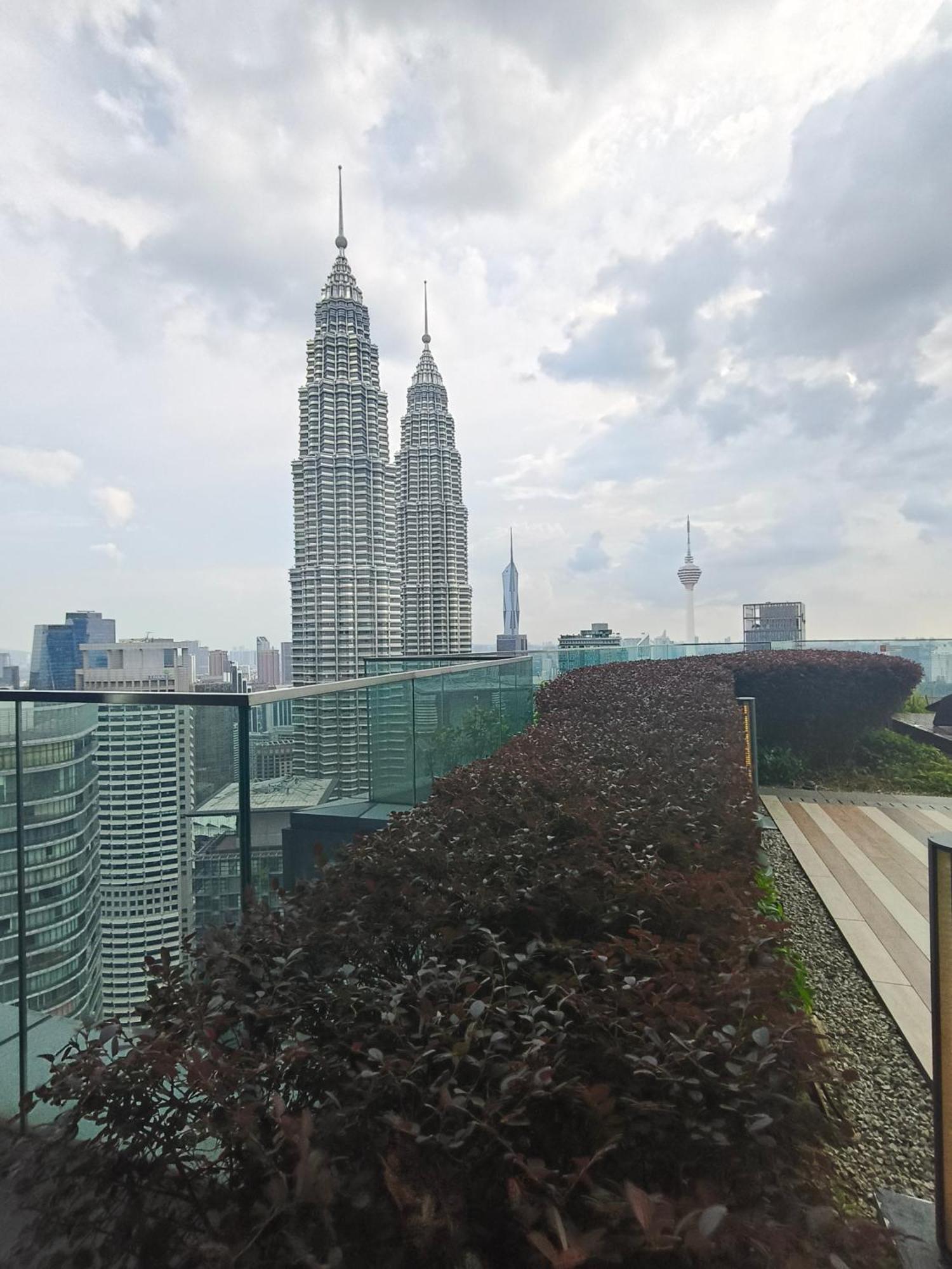 Pangsapuri Star Klcc By *